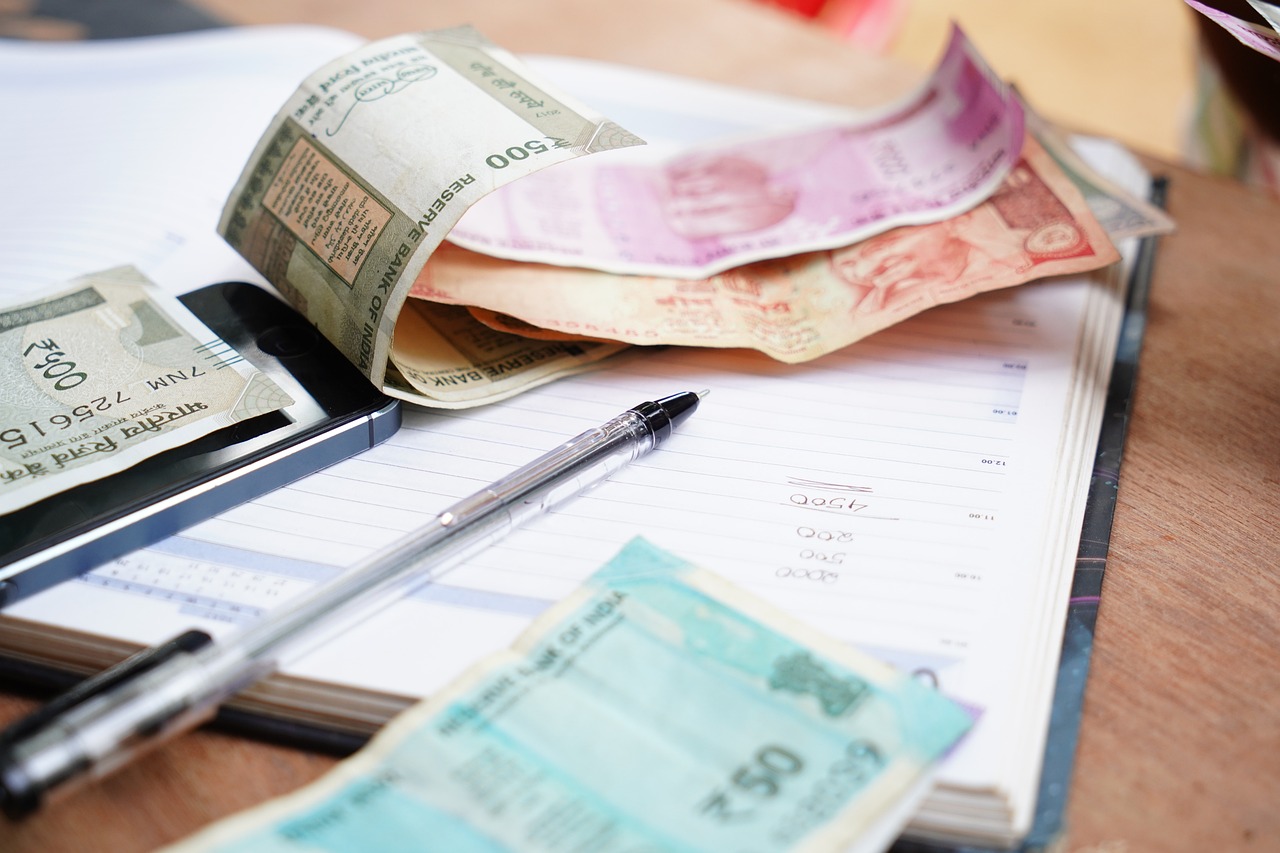 銀行當(dāng)前利率查詢詳解，了解、比較與決策指南