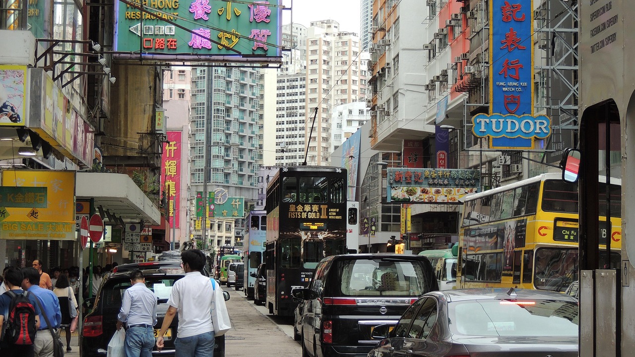 香港電視劇，經(jīng)典與現(xiàn)代交融的魅力展現(xiàn)